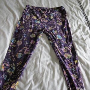Lularoe Tall & Curvy Floral Leggings